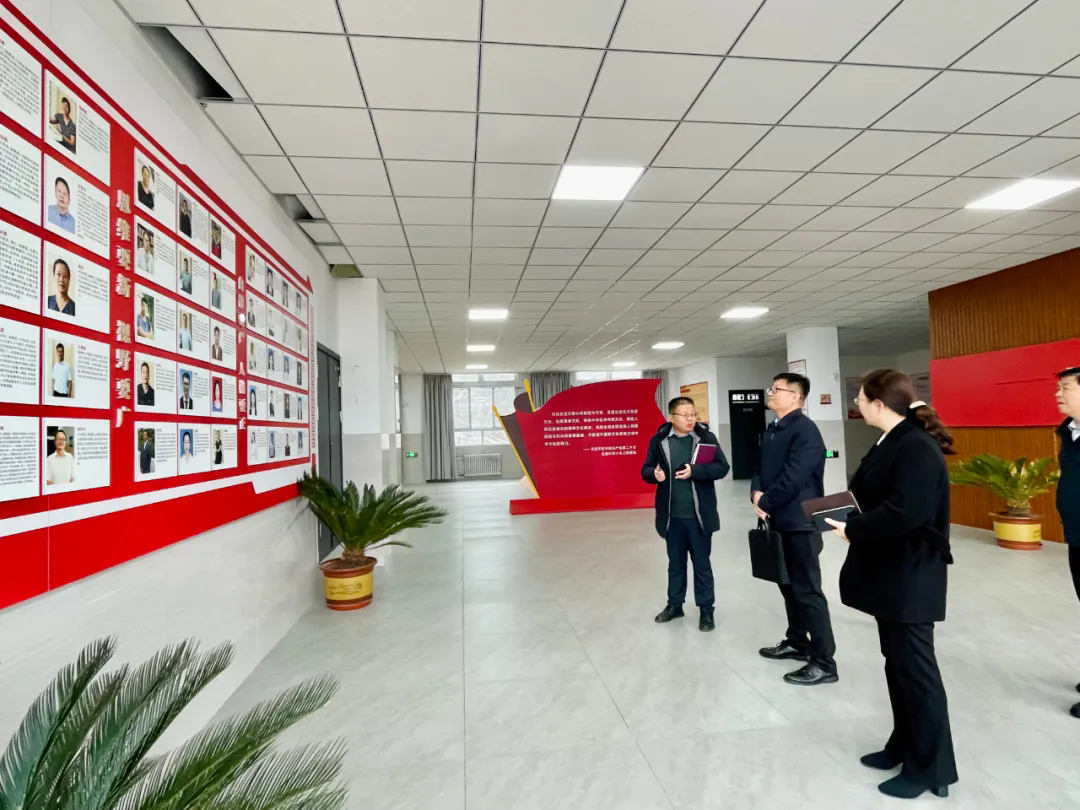 1.webp.png 1.webp.png